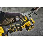 dewalt_dcm200nt_xj