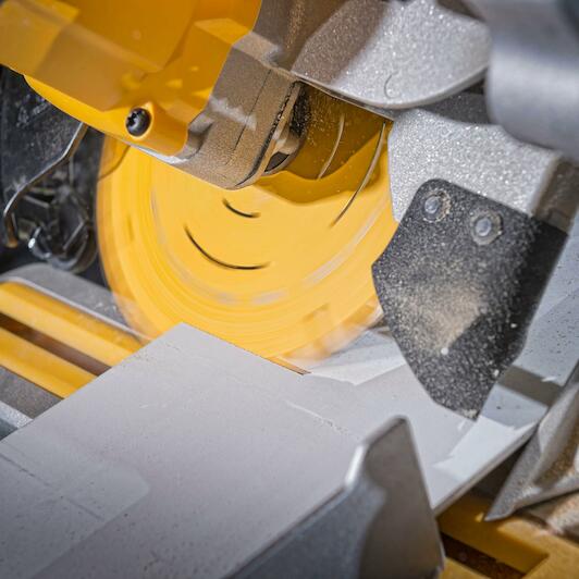 dewalt_dt1670_qz