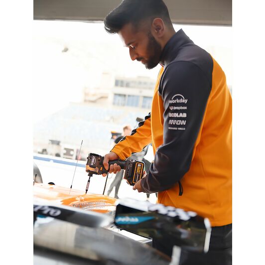 dewalt_dcf85mp2t_qw_25