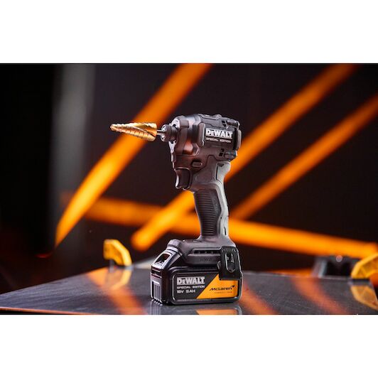 dewalt_dcf86mp2t_qw_8
