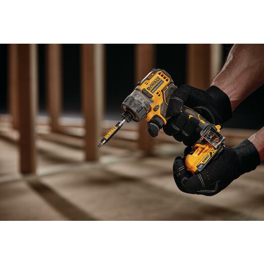 dewalt_dcf601d2_qw