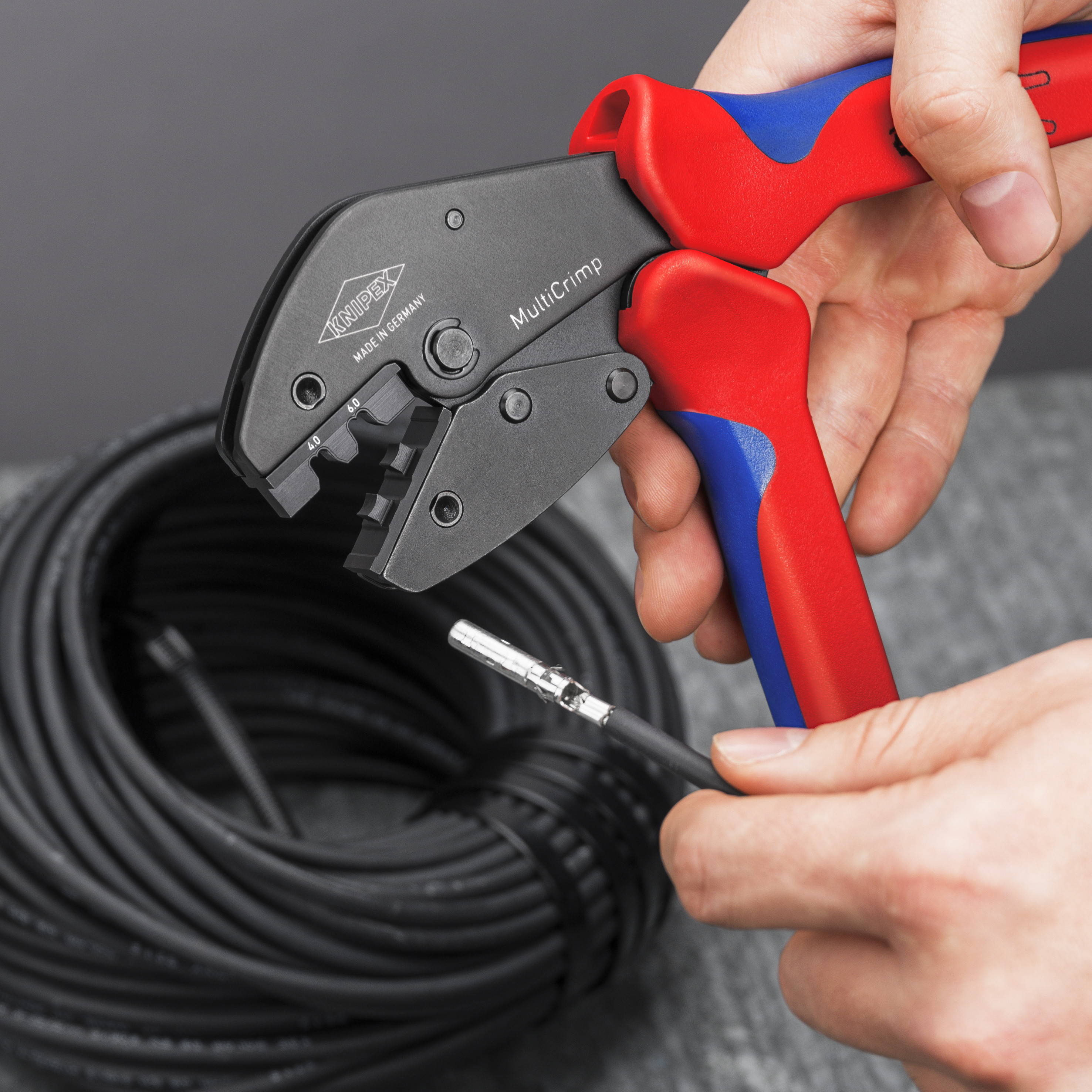 KNIPEX Krimpprofiel voor geïsoleerde en niet geïsoleerde adereindhulzen 0,25-6 mm², 97 39 08