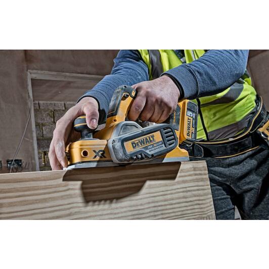 dewalt_dcp580n_xj