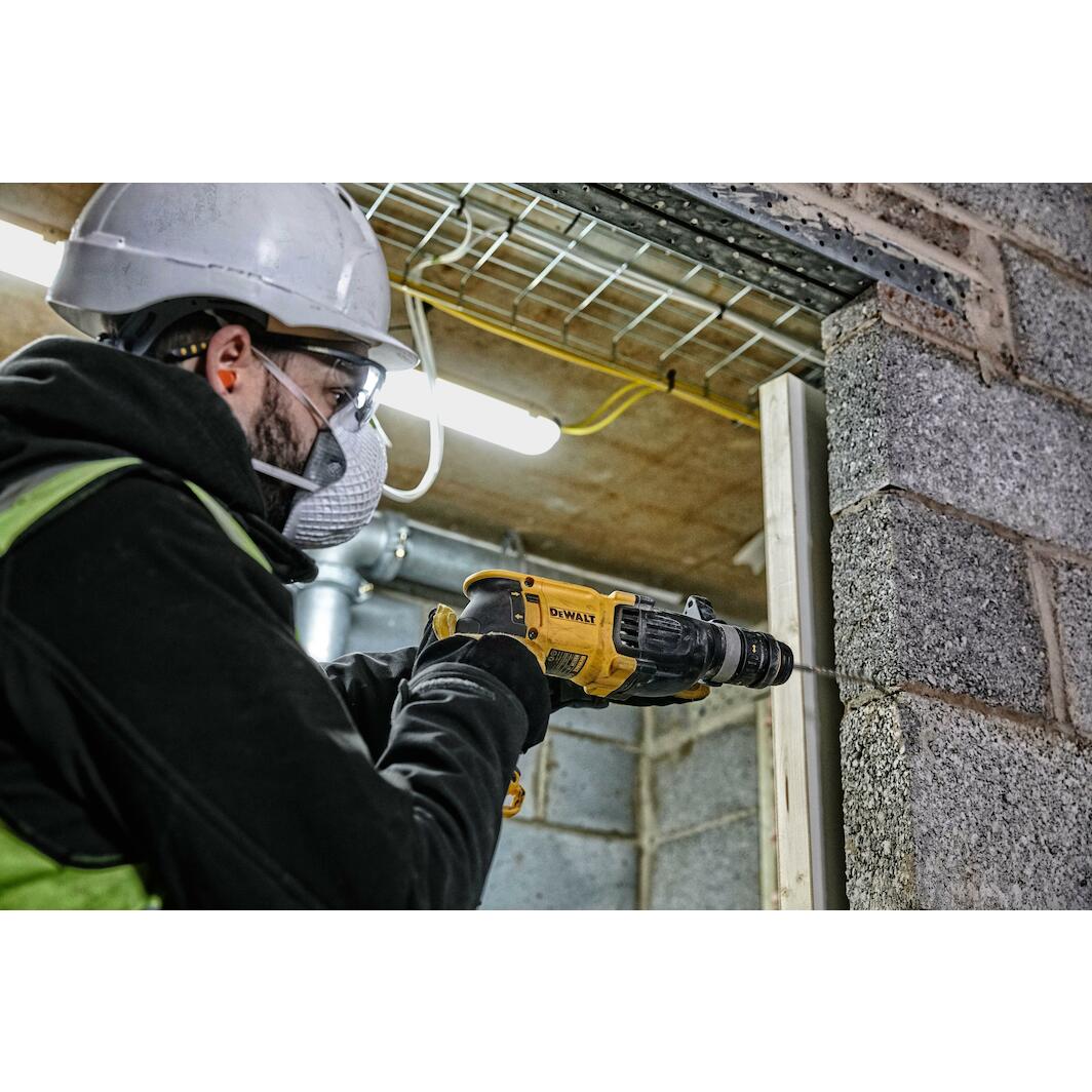 DEWALT D25134KQS SDSplus combi hammer 800 W + quickchange drill head