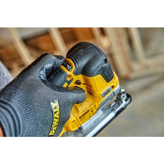 dewalt_dcs334p2_qw