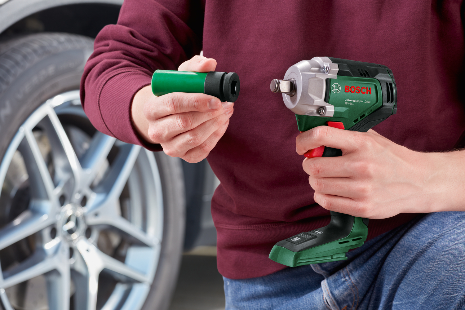 BOSCH UniversalImpactDrive 18V-350 accu-draaislagmoeraanzetter met