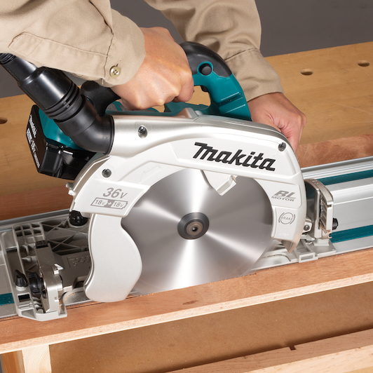 makita_dhs900pt2u