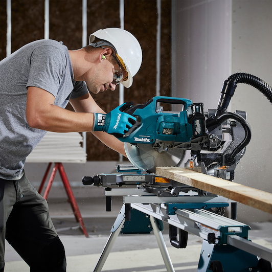 MAKITA LS002GZ01 40Vmax XGT cordless cut-off/ mitre saw 216mm (without  battery and charger)