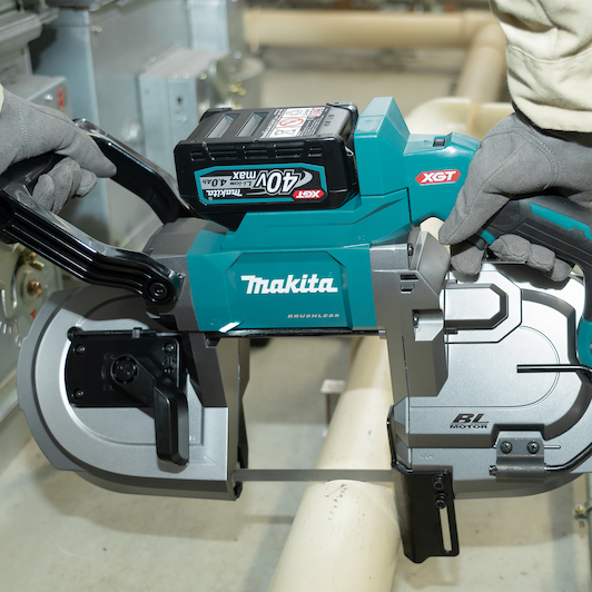 makita_pb002gz_18