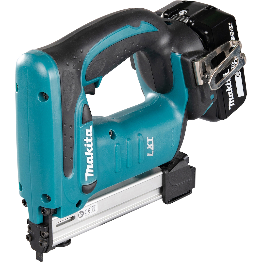 Makita DST221RFJ accu nietmachine 18V 3,0Ah Mbox - Toolsupply