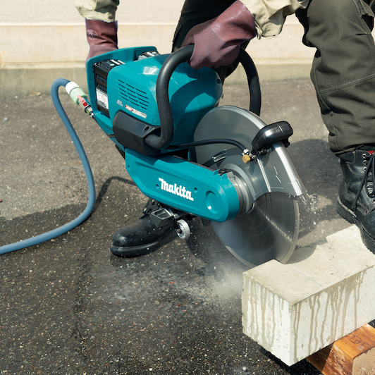 makita_ce001gz_17