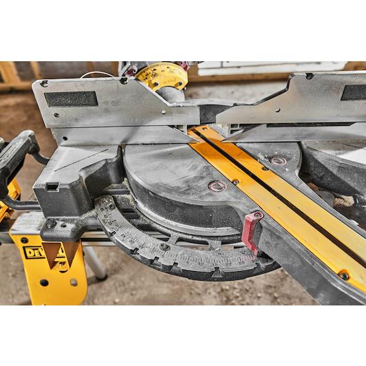dewalt_dcs781x2_qw