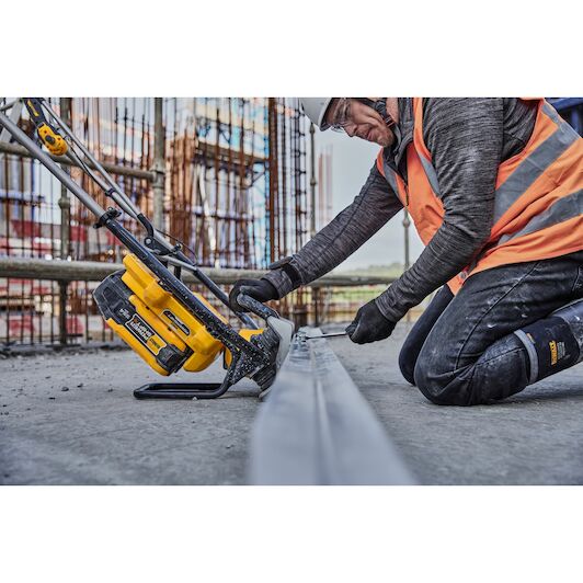 dewalt_dcps330n_xj_25