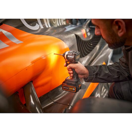 dewalt_dcf85mp2t_qw_32