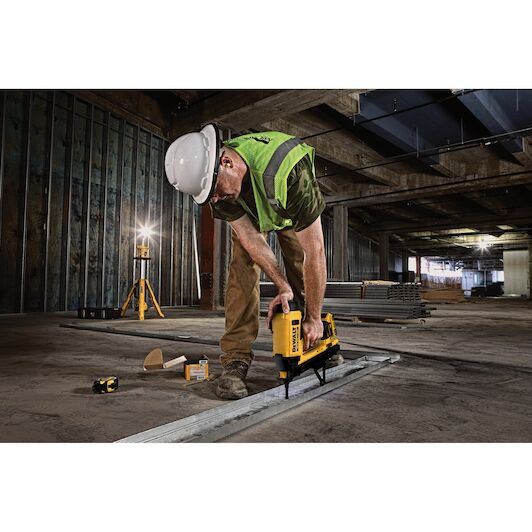 dewalt_dgn845d1_qw_4