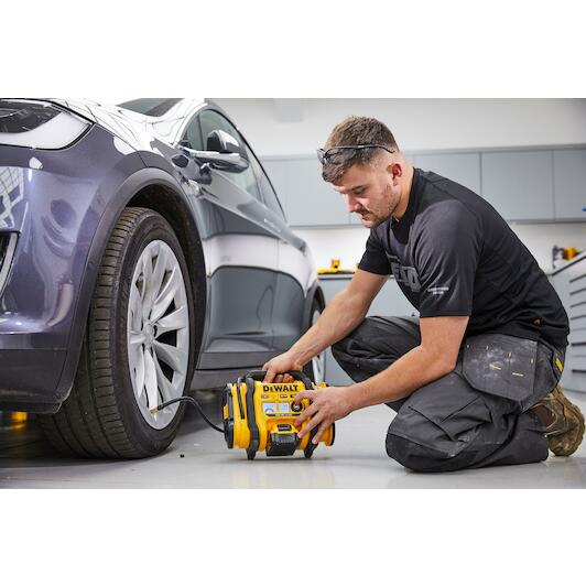 dewalt_dcc018n_xj_11